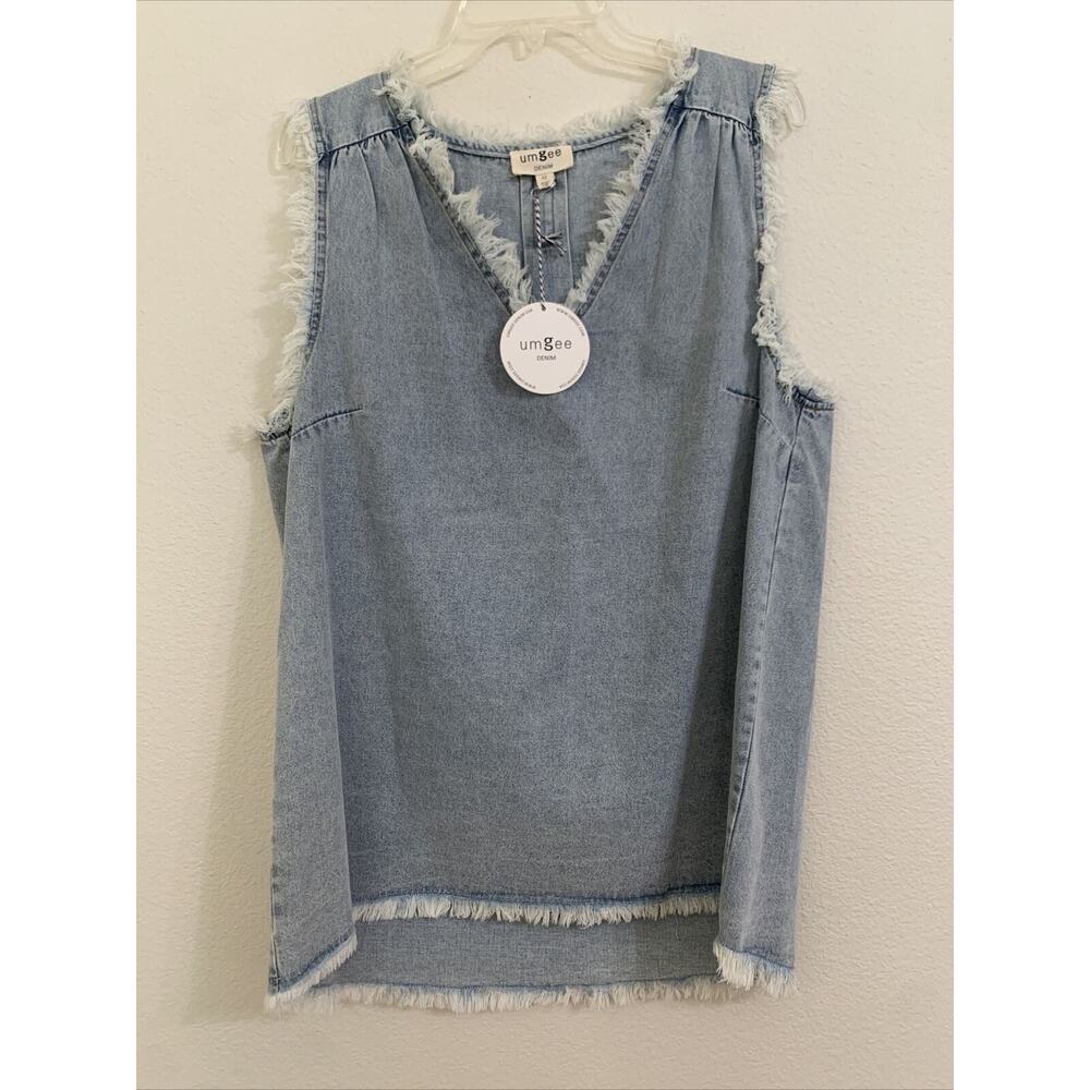 Umgee, Light Blue Denim Blouse, Sleeveless, NWT, Size Medium - Picture 1 of 6